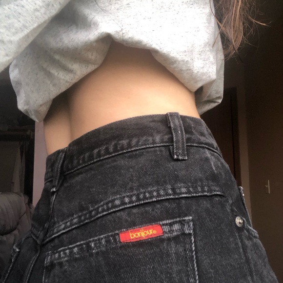 PERFECTLY HIGH WAISTED MOM JEANS - Picture 3 of 5